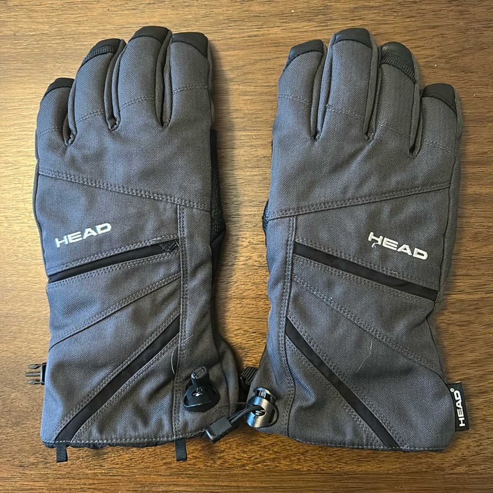 Head gloves